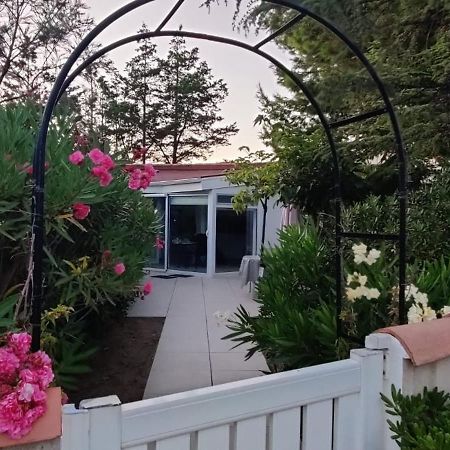 Maison Jardin Wifi - Climatisation - 100 M Plage Sauvage - 20 Min Perpignan Torreilles Eksteriør billede
